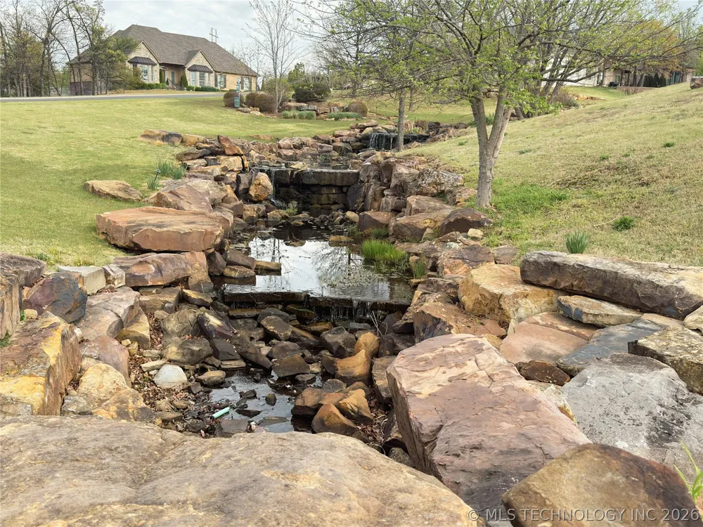 590 Creekside Drive Sapulpa, OK 74066