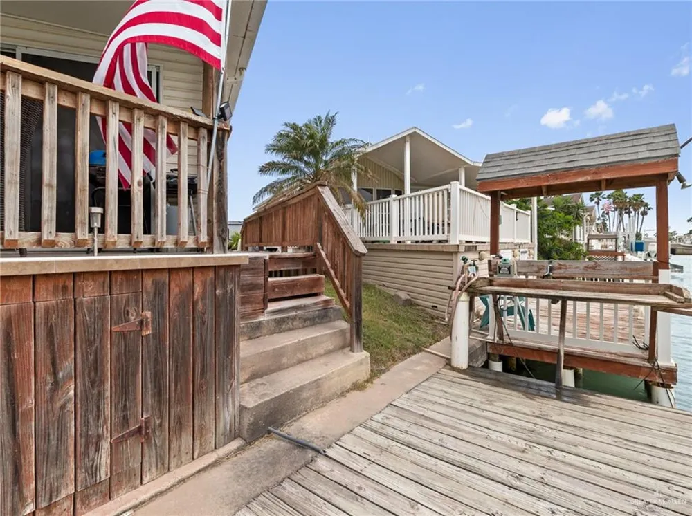 495 W Clam Circle Port Isabel, TX 78578