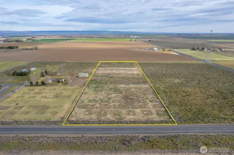 5200 NW N Frontage Road W