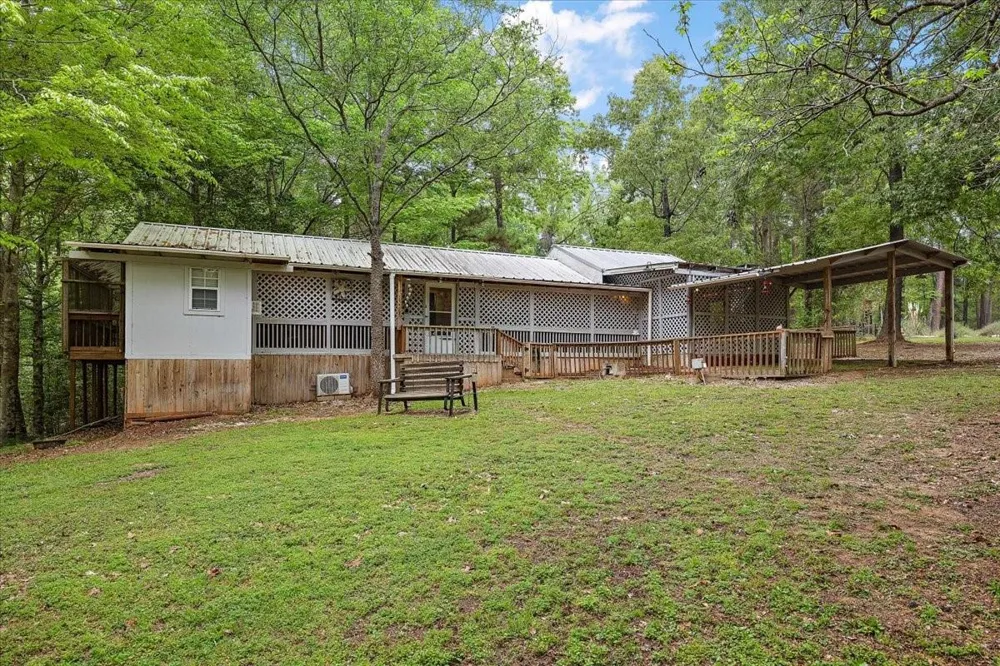 125 Crest Cir Circle Etoile, TX 75944