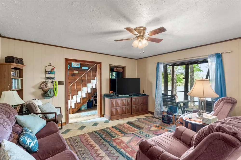 405 Triple S Drive Mount Vernon, TX 75457