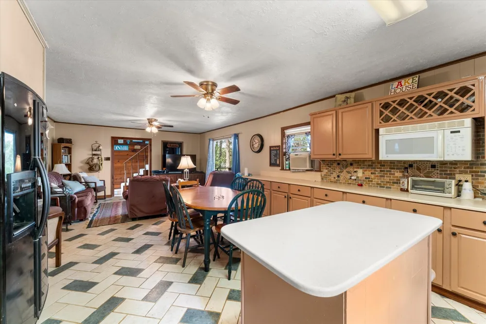 405 Triple S Drive Mount Vernon, TX 75457