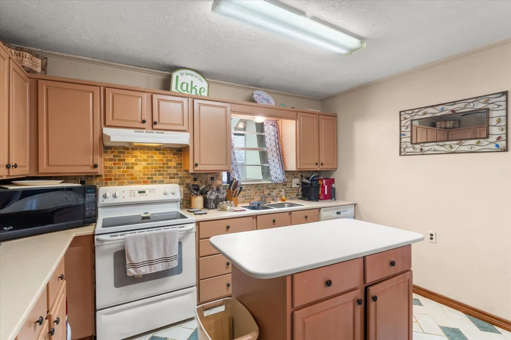 405 Triple S Drive Mount Vernon, TX 75457