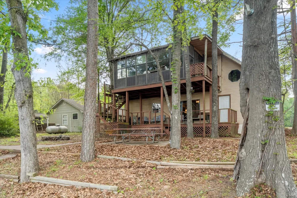 405 Triple S Drive Mount Vernon, TX 75457