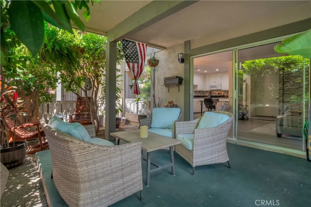 291 Sequoia Court #13 Thousand Oaks, CA 91360