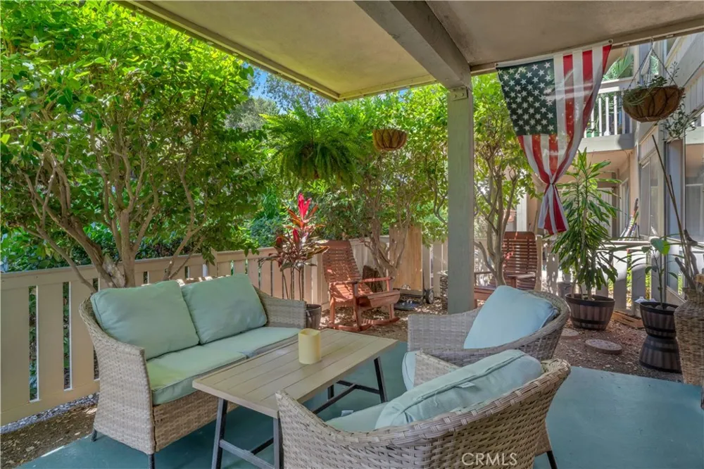 291 Sequoia Court #13 Thousand Oaks, CA 91360