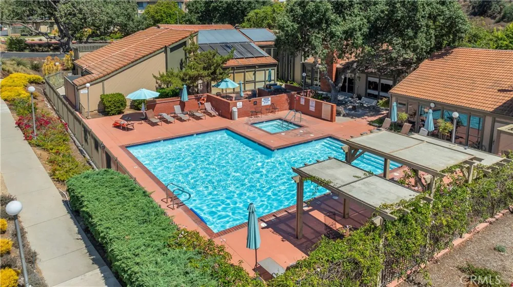291 Sequoia Court #13 Thousand Oaks, CA 91360