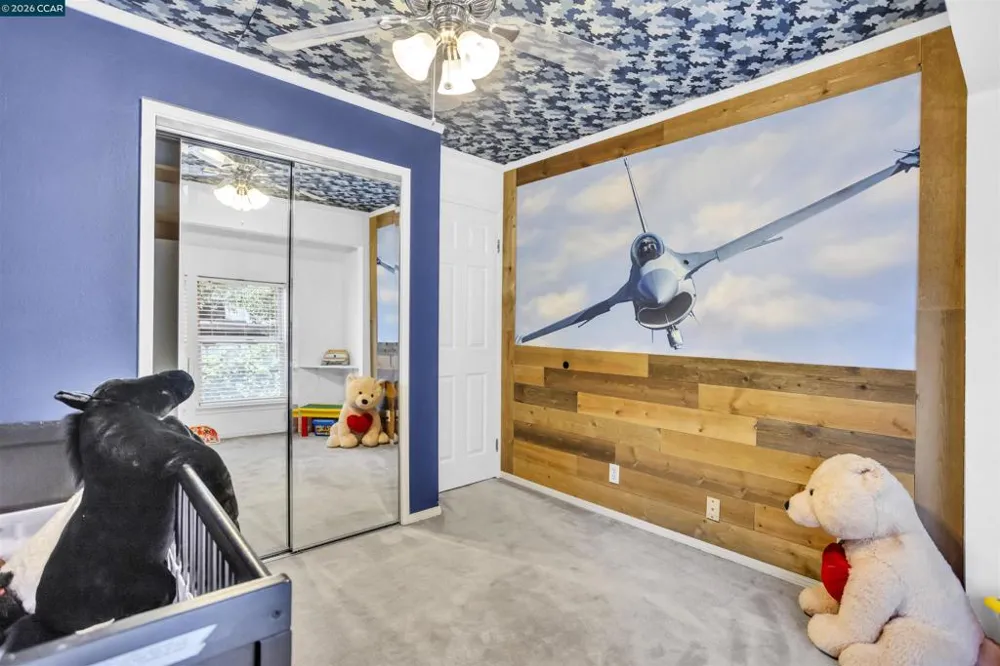 5260 Sunset Dr El Sobrante, CA 94803