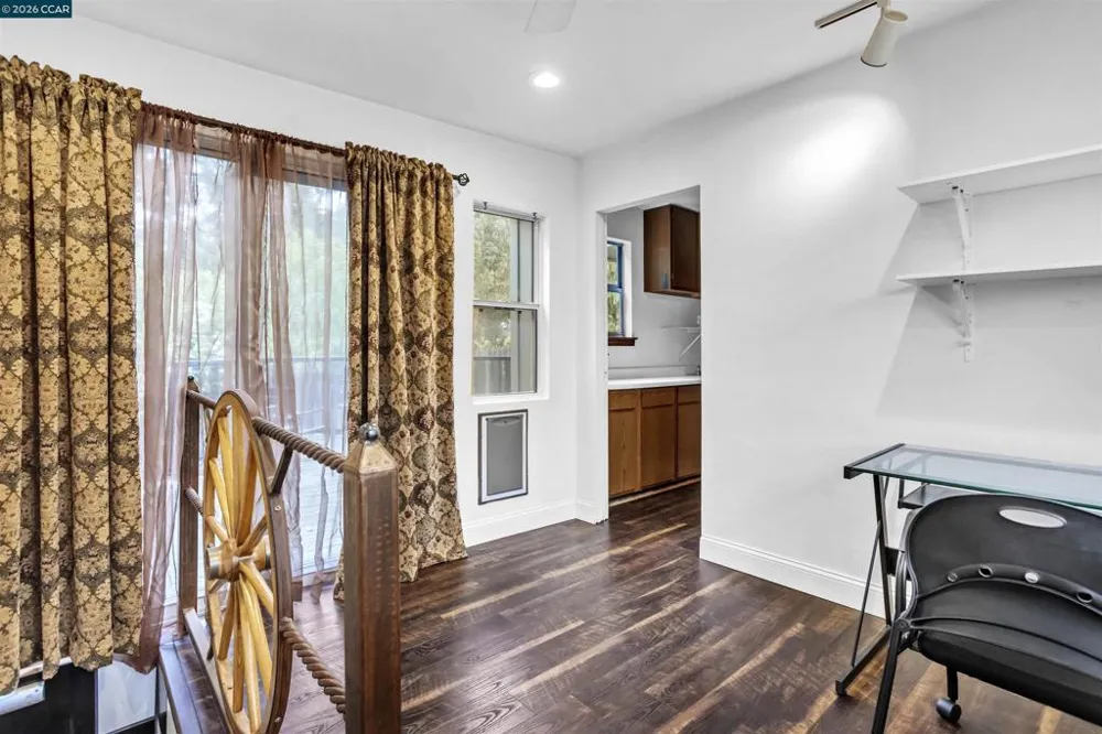 5260 Sunset Dr El Sobrante, CA 94803