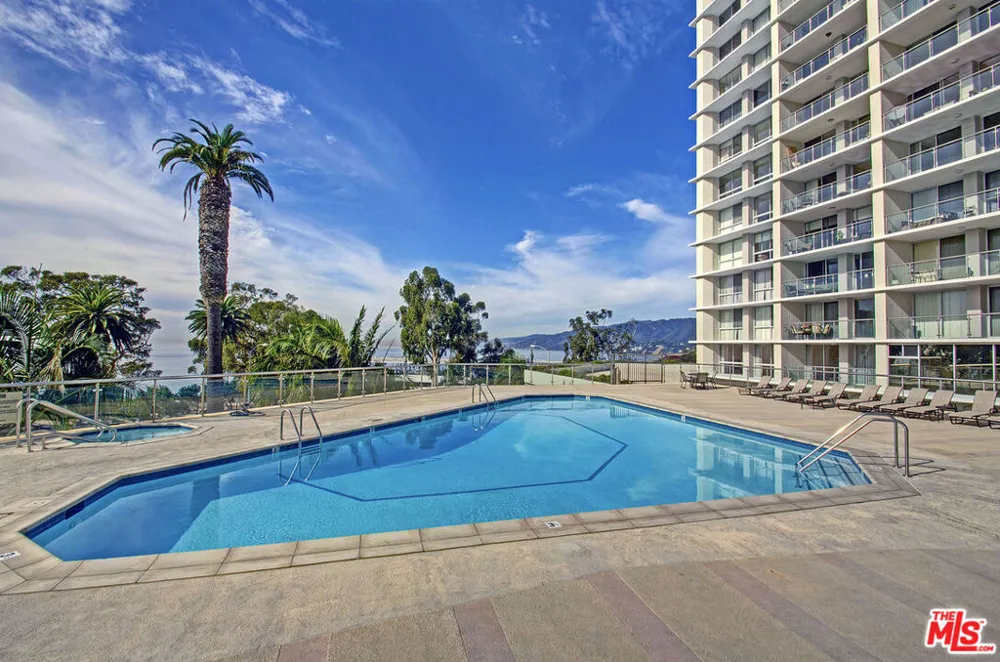 201 Ocean Avenue #301P Santa Monica, CA 90402
