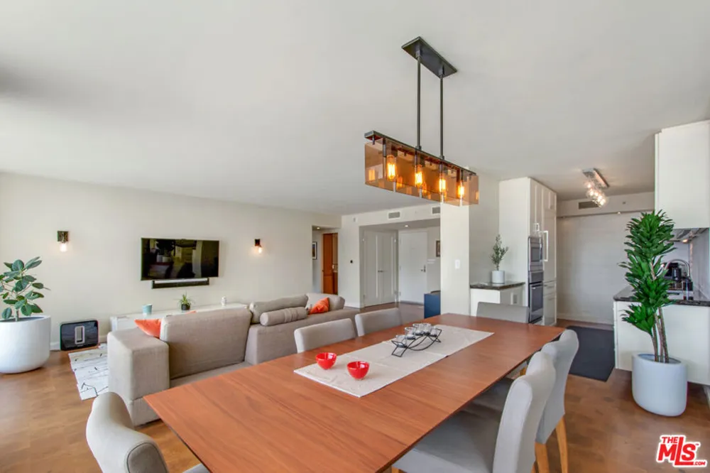 201 Ocean Avenue #301P Santa Monica, CA 90402