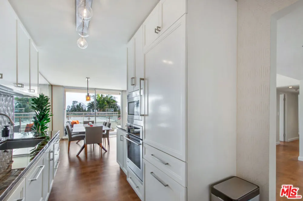 201 Ocean Avenue #301P Santa Monica, CA 90402