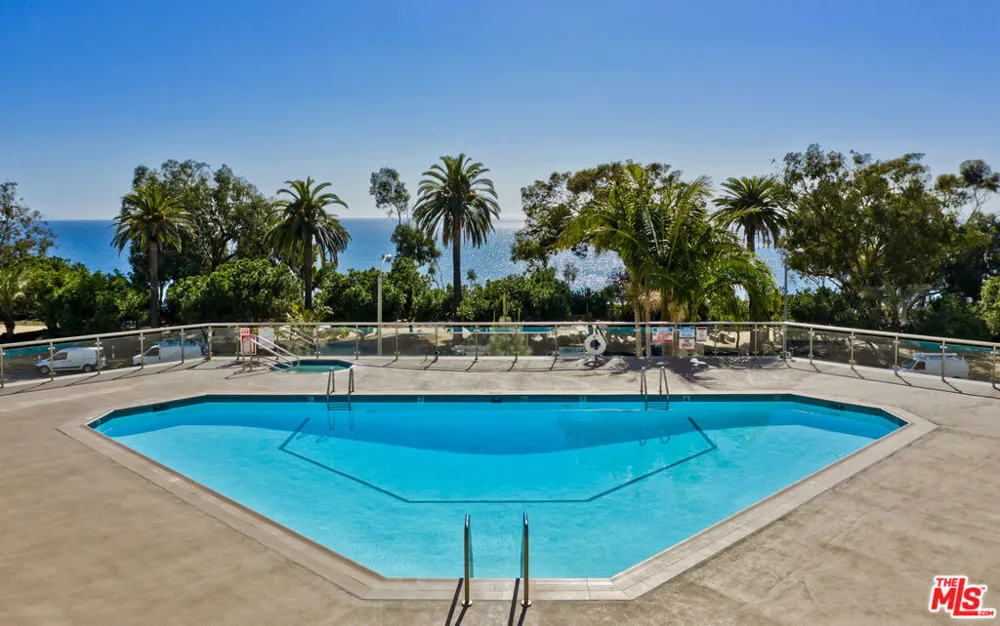 201 Ocean Avenue #301P Santa Monica, CA 90402