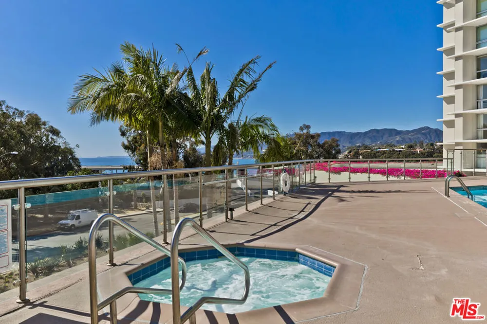 201 Ocean Avenue #301P Santa Monica, CA 90402