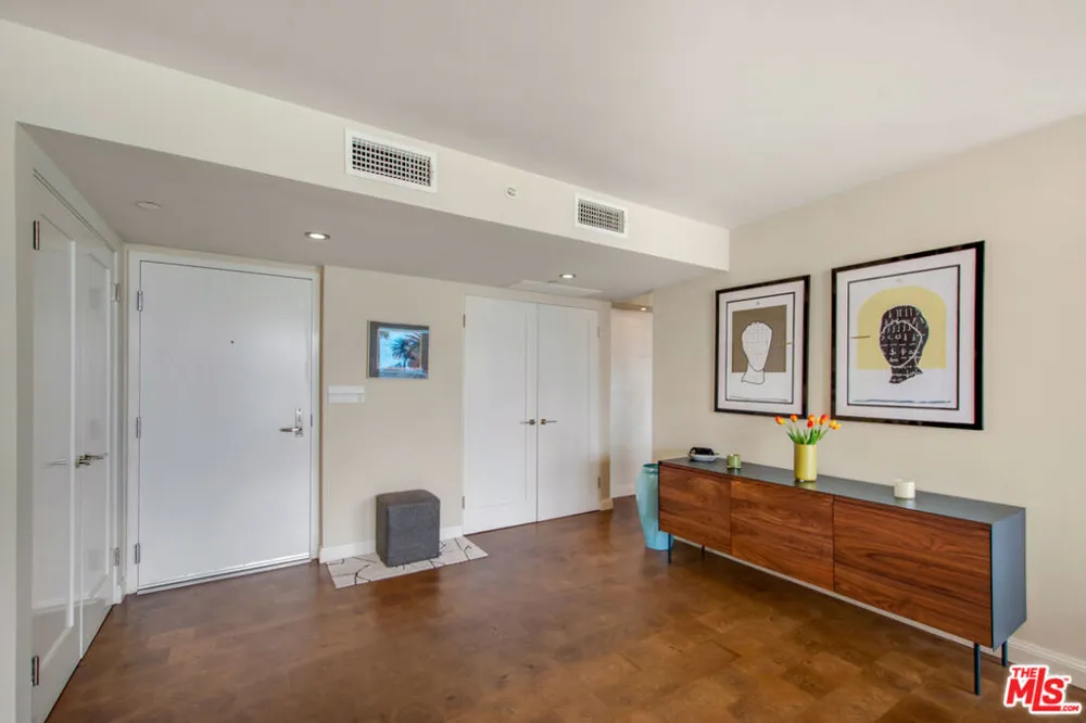 201 Ocean Avenue #301P Santa Monica, CA 90402