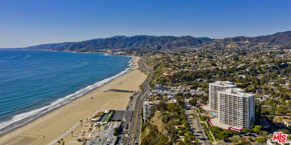 201 Ocean Avenue #301P Santa Monica, CA 90402
