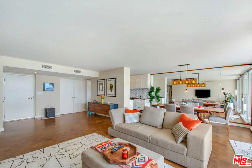201 Ocean Avenue #301P Santa Monica, CA 90402