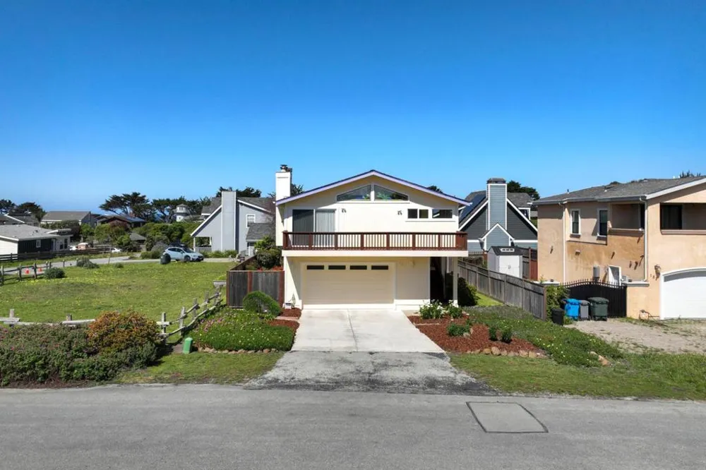 121 Bernal Avenue Moss Beach, CA 94038