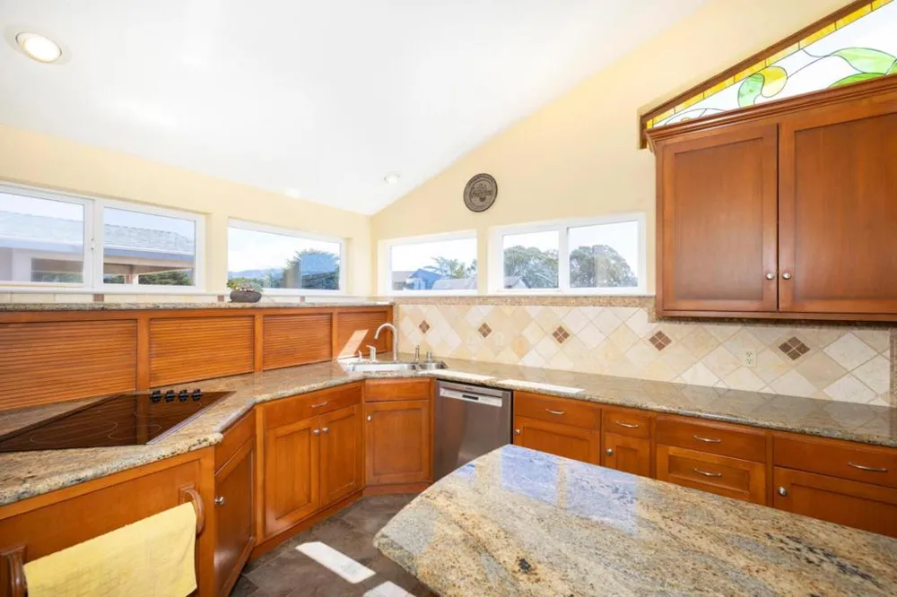 121 Bernal Avenue Moss Beach, CA 94038