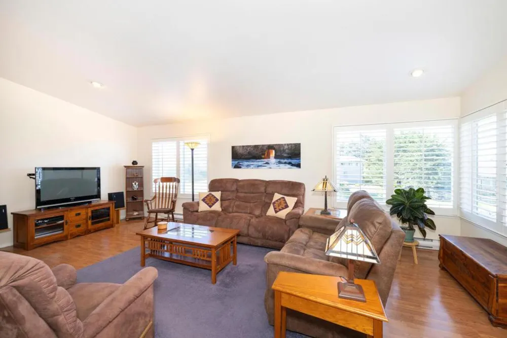 121 Bernal Avenue Moss Beach, CA 94038