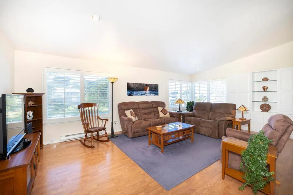 121 Bernal Avenue Moss Beach, CA 94038