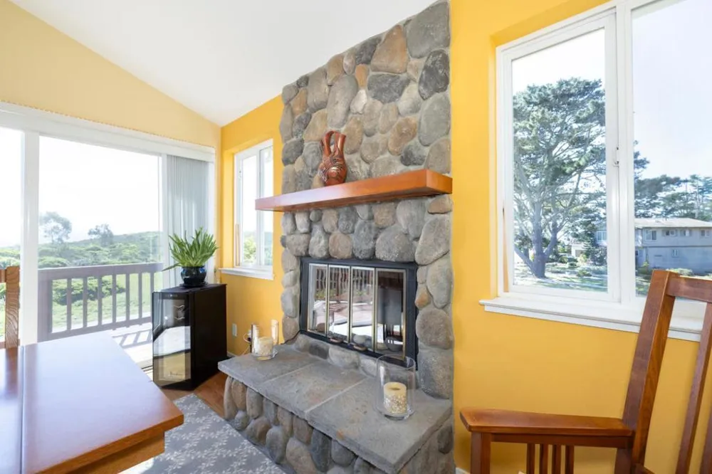 121 Bernal Avenue Moss Beach, CA 94038