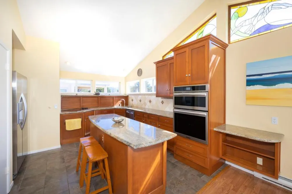 121 Bernal Avenue Moss Beach, CA 94038