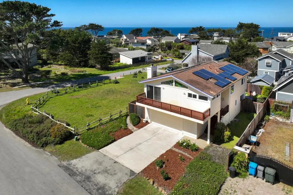 121 Bernal Avenue Moss Beach, CA 94038