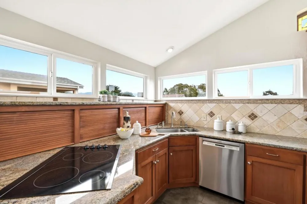 121 Bernal Avenue Moss Beach, CA 94038