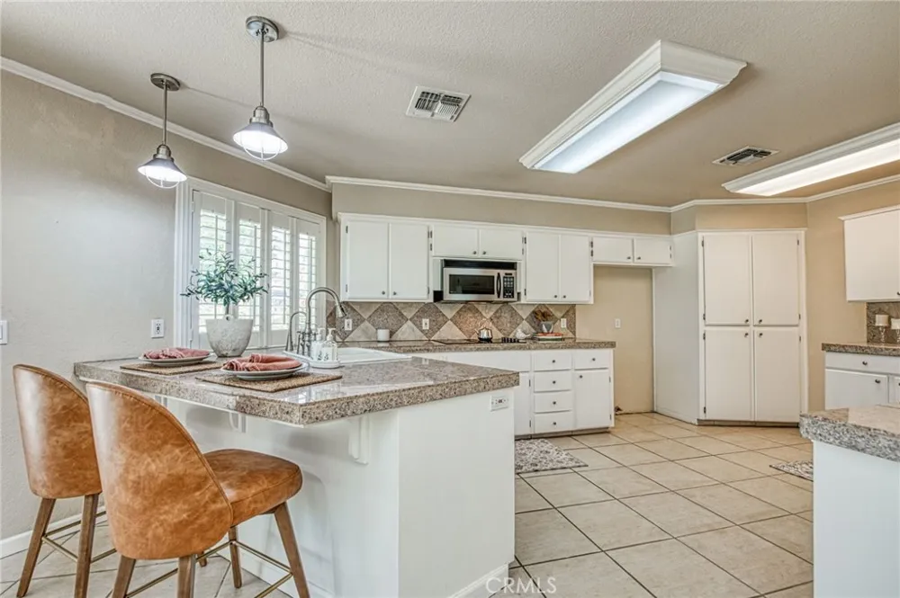 12235 Willow Avenue Clovis, CA 93619