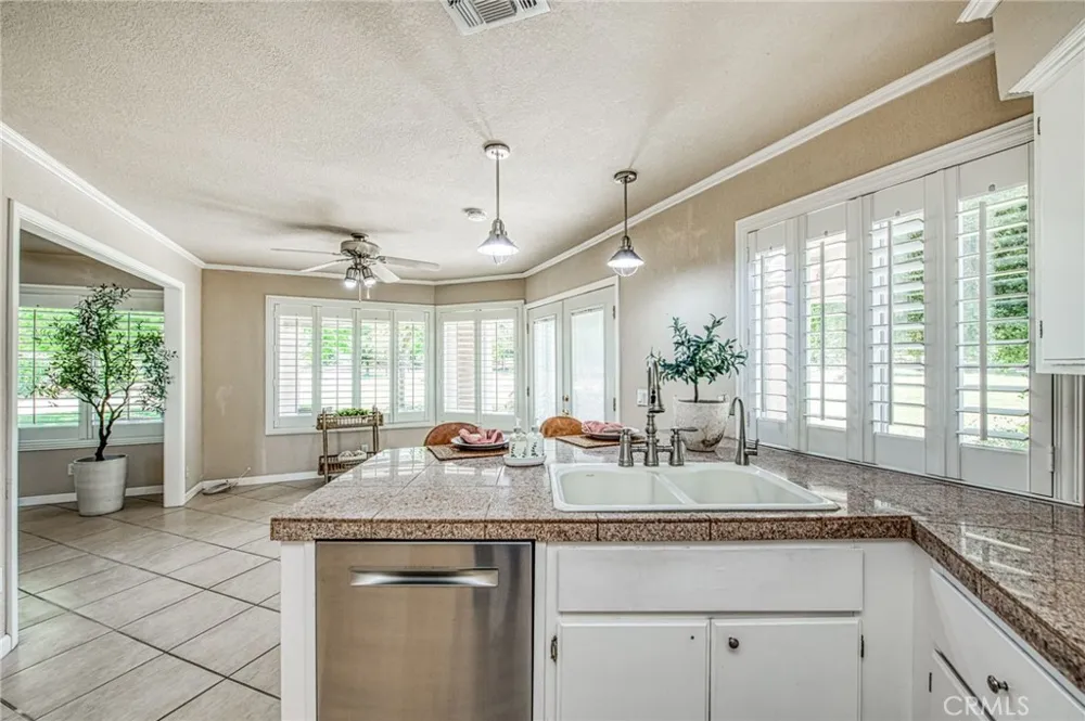 12235 Willow Avenue Clovis, CA 93619