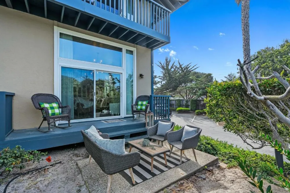 37 La Playa Street #37 Monterey, CA 93940