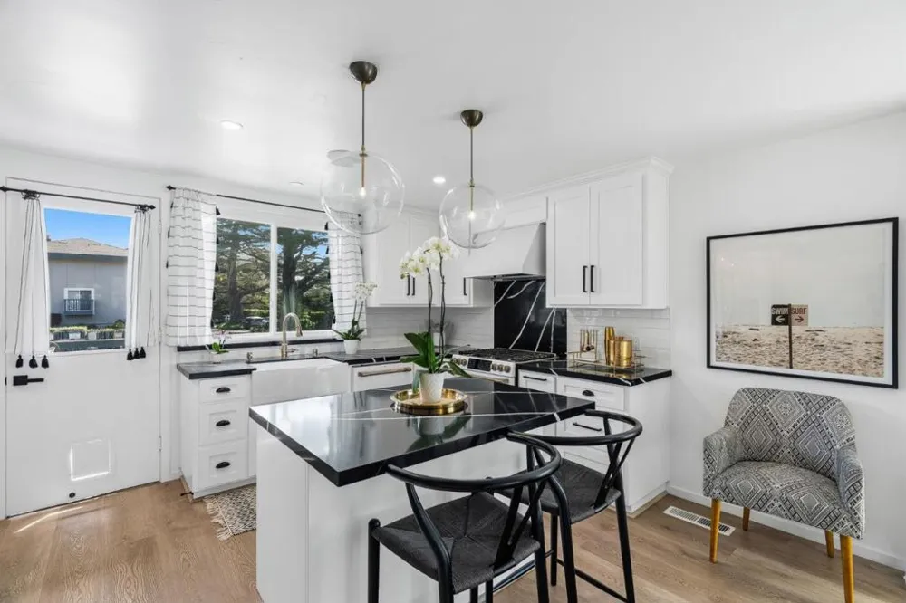 37 La Playa Street #37 Monterey, CA 93940