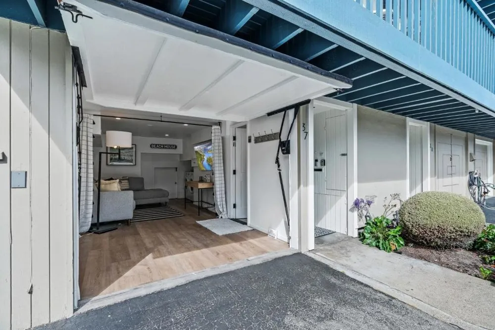 37 La Playa Street #37 Monterey, CA 93940