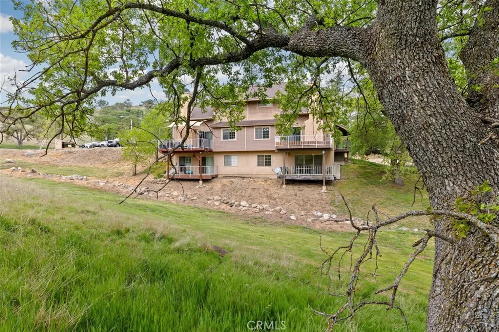 18520 Glenview Court Tehachapi, CA 93561