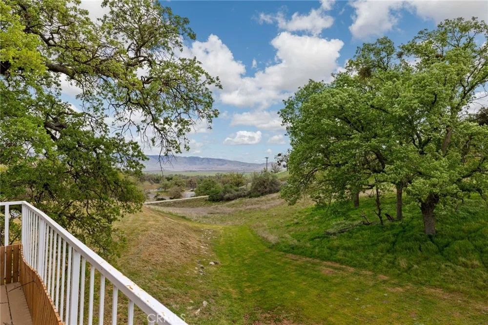18520 Glenview Court Tehachapi, CA 93561