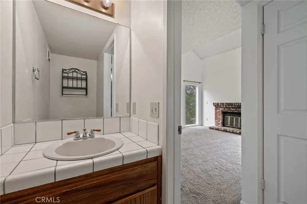 18520 Glenview Court Tehachapi, CA 93561