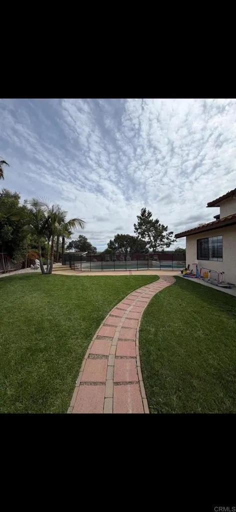 5760 Casa Grande Way Bonita, CA 91902