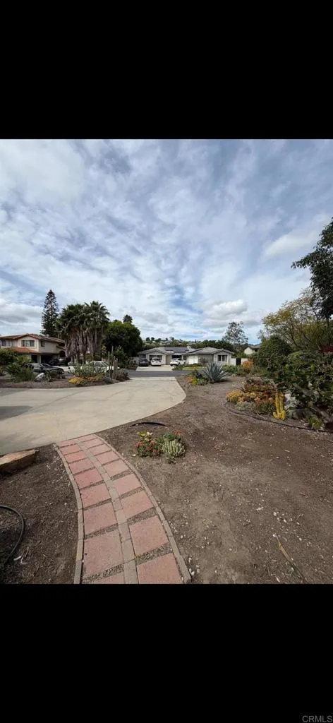5760 Casa Grande Way Bonita, CA 91902