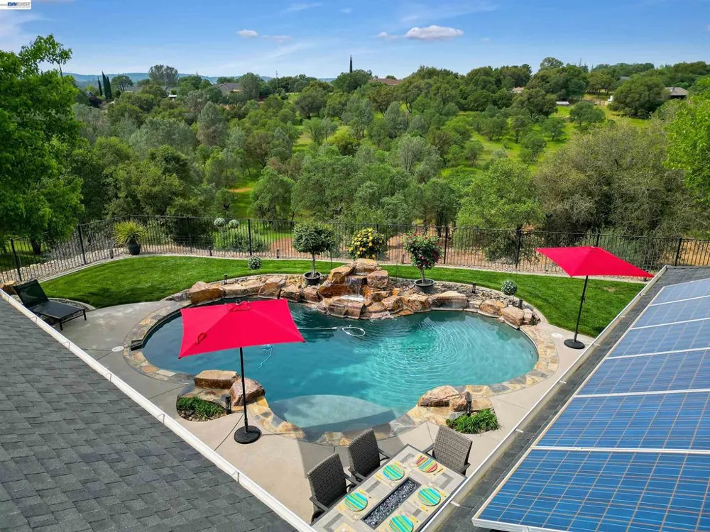2767 Canoe St Copperopolis, CA 95228