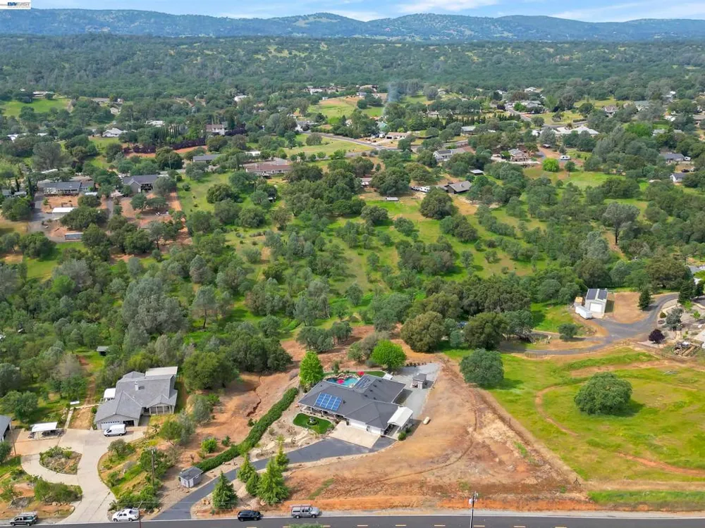 2767 Canoe St Copperopolis, CA 95228