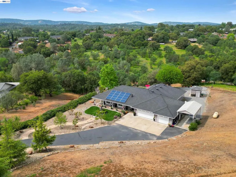 2767 Canoe St Copperopolis, CA 95228