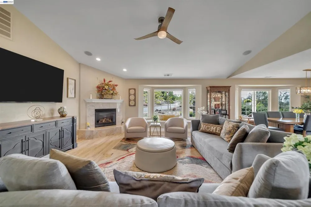 2767 Canoe St Copperopolis, CA 95228