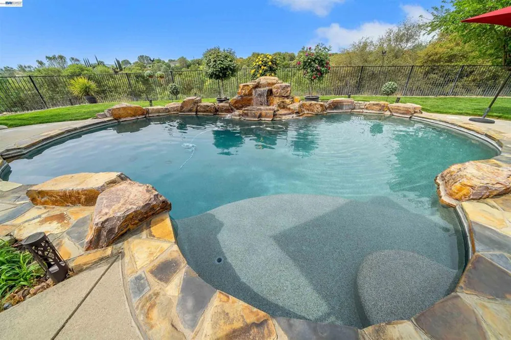2767 Canoe St Copperopolis, CA 95228