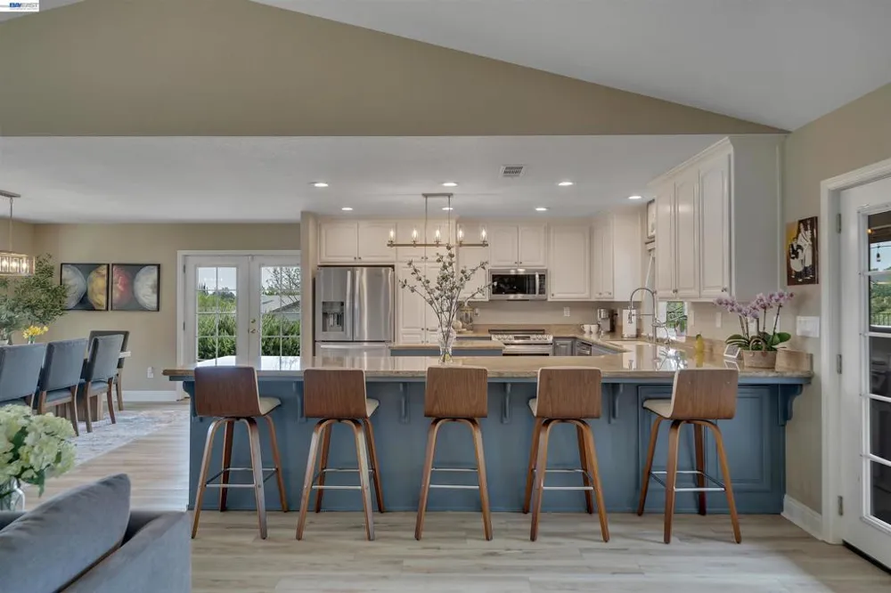 2767 Canoe St Copperopolis, CA 95228