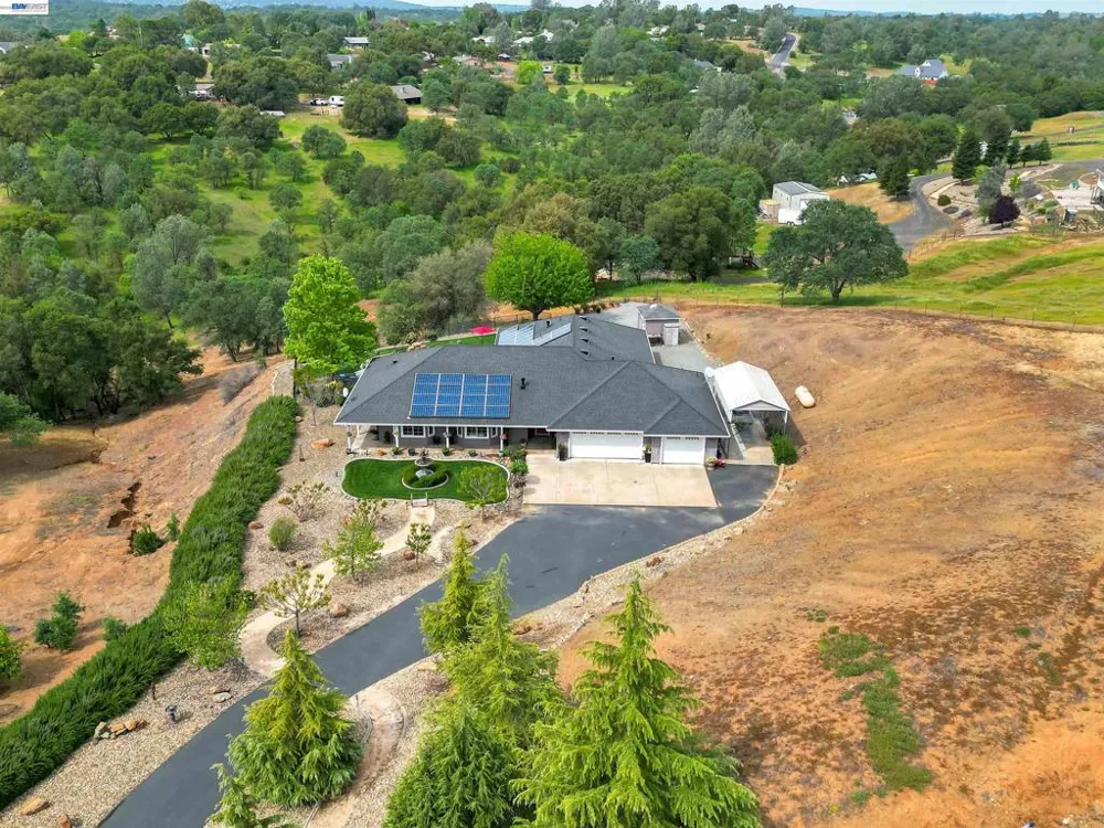 2767 Canoe St Copperopolis, CA 95228