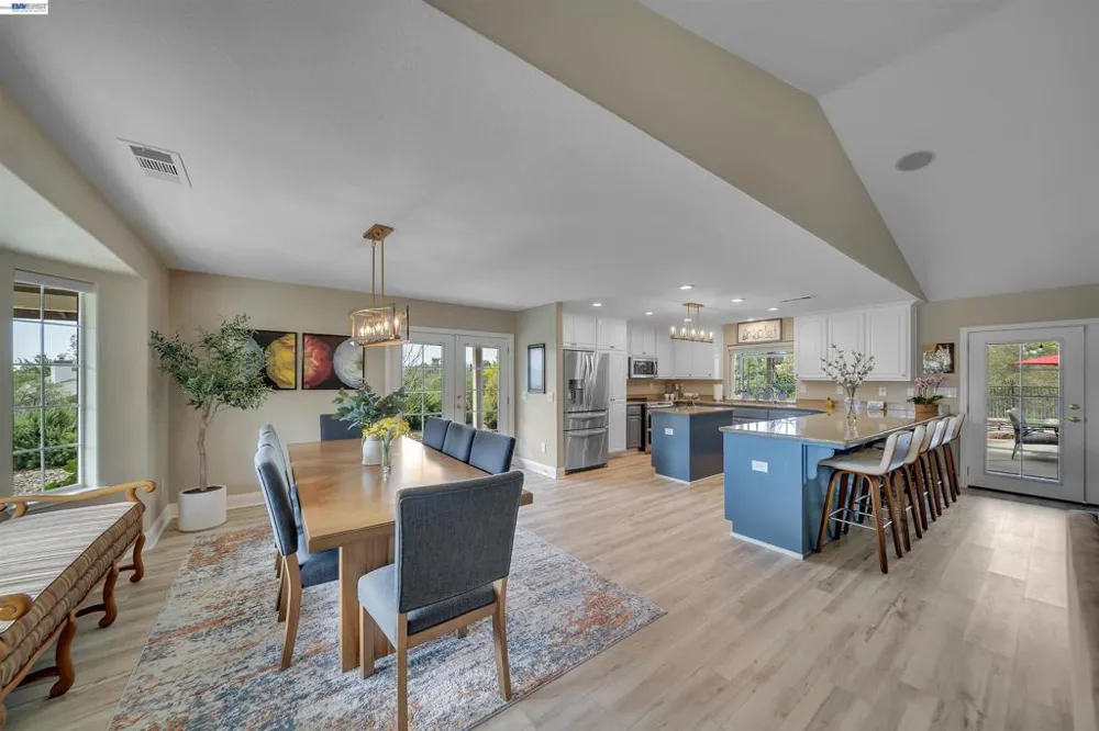 2767 Canoe St Copperopolis, CA 95228