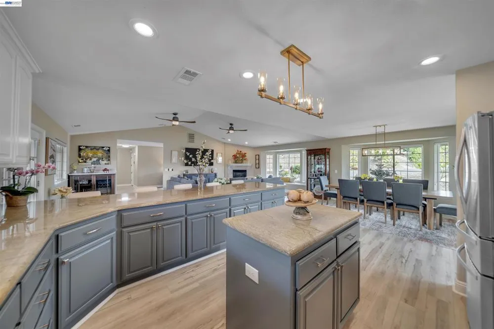 2767 Canoe St Copperopolis, CA 95228