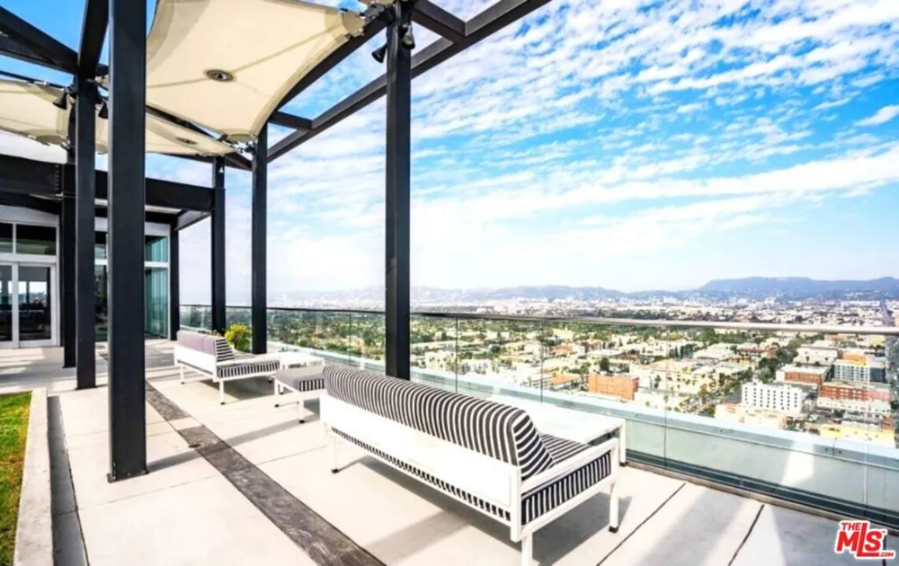 3810 Wilshire Boulevard #1706 Los Angeles, CA 90010