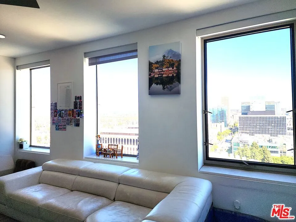 3810 Wilshire Boulevard #1706 Los Angeles, CA 90010